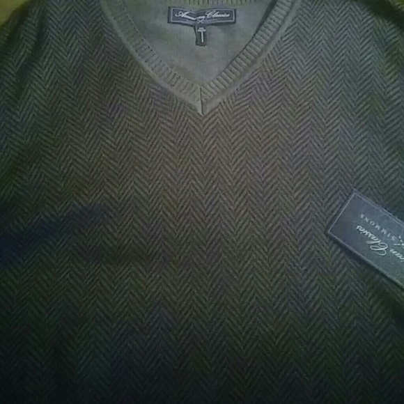 American Classics Black/Gray Pullover Vest - Picture 5 of 8